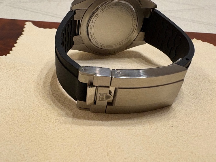 チューダー ブラックベイ （高級時計）の商品画像 - 査定依頼日：2025年11月23日 - 最高査定価格：520,000円