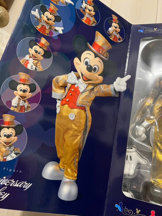 ディズニー　30周年　アクションフィギュア（フィギュア・プラモデル）の商品画像 - 査定依頼日：2025年10月3日 - 最高査定価格：8,000円