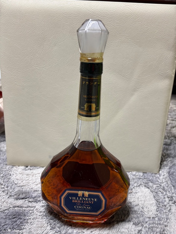 ヴィルヌーヴ ブリリアント コニャック（お酒）の商品画像 - 査定依頼日：2026年3月9日 - 最高査定価格：10円
