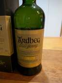 ウイスキー アードベッグ （お酒）の商品画像 - 査定依頼日：2024年12月30日 - 最高査定価格：38,000円
