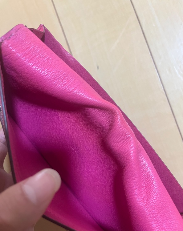 べアンスフレエトゥープピンクN刻印（ブランド財布・小物）の商品画像 - 査定依頼日：2025年10月21日 - 最高査定価格：25,000円