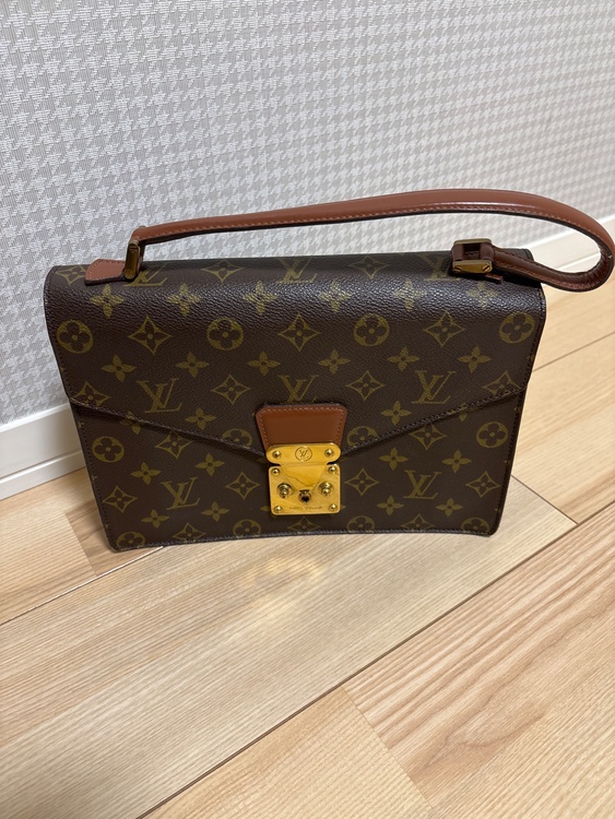 わかりません。（ブランドバッグ）の商品画像 - 査定依頼日：2025年12月18日 - 最高査定価格：55,000円