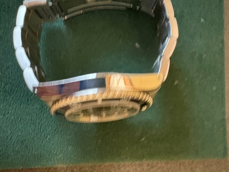 ロレックス サブマリーナー 14060（高級時計）の商品画像 - 査定依頼日：2025年6月19日 - 最高査定価格：1,300,000円