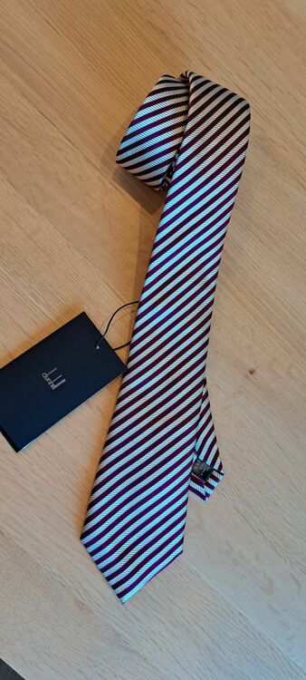 dunhillネクタイ（ブランド財布・小物）の商品画像 - 査定依頼日：2025年7月30日 - 最高査定価格：500円