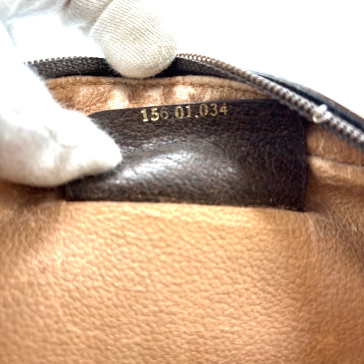 グッチ  （ブランドバッグ）の商品画像 - 査定依頼日：2026年3月26日 - 最高査定価格：12,000円