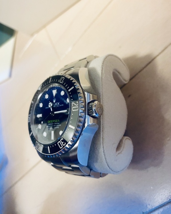 ディープシー136660（高級時計）の商品画像 - 査定依頼日：2026年1月24日 - 最高査定価格：2,350,000円