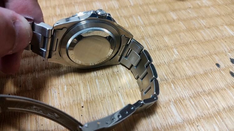 ロレックス GMTマスター 16710（高級時計）の商品画像 - 査定依頼日：2025年6月30日 - 最高査定価格：1,550,000円