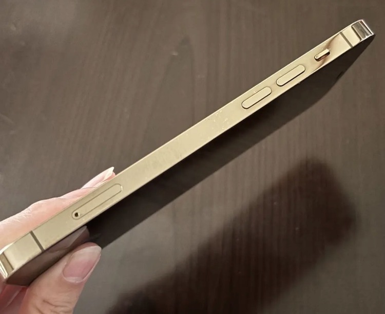 iPhone 12 Pro 512GB SIMフリー（スマホ）の商品画像 - 査定依頼日：2026年4月3日 - 最高査定価格：46,000円