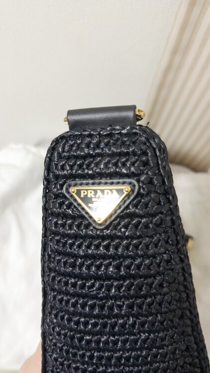 プラダ  （ブランドバッグ）の商品画像 - 査定依頼日：2025年1月19日 - 最高査定価格：165,000円