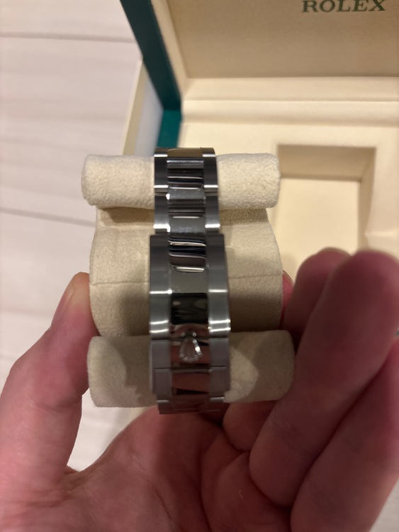 ロレックス デイトナ 116500l（高級時計）の商品画像 - 査定依頼日：2025年10月24日 - 最高査定価格：4,600,000円