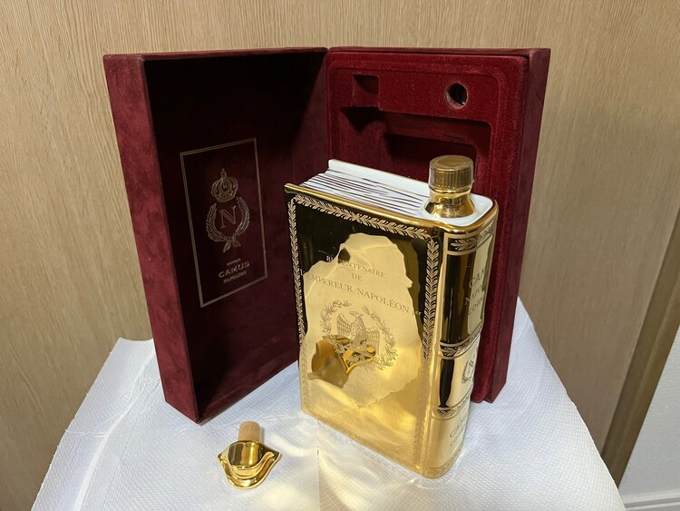 ナポレオン　ブック（お酒）の商品画像 - 査定依頼日：2025年2月23日 - 最高査定価格：2,000円