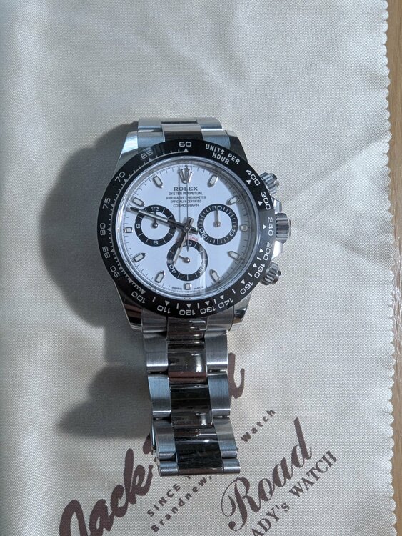 白文字盤　116500LN（高級時計）の商品画像 - 査定依頼日：2026年4月4日 - 最高査定価格：5,100,000円