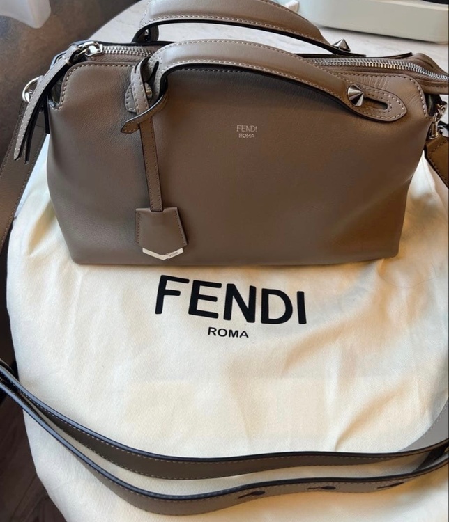 フェンディ（ブランドバッグ）の商品画像 - 査定依頼日：2026年6月25日 - 最高査定価格：70,000円