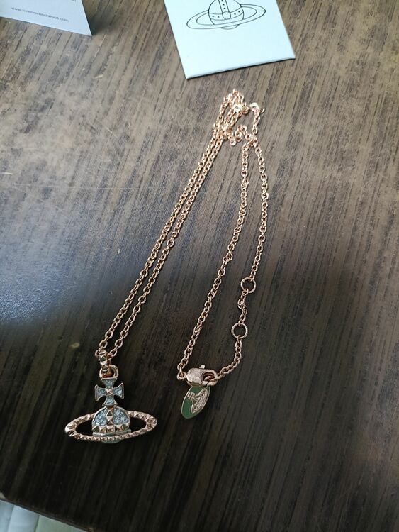 viviennewestwood（金・貴金属）の商品画像 - 査定依頼日：2025年11月1日 - 最高査定価格：4,000円