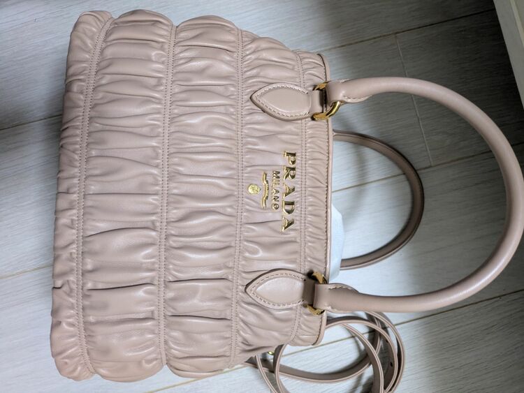 プラダ  （ブランドバッグ）の商品画像 - 査定依頼日：2025年6月13日 - 最高査定価格：120,000円