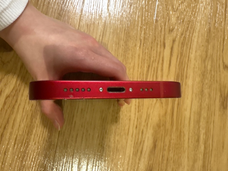 iPhone 13 128GB docomo（スマホ）の商品画像 - 査定依頼日：2026年1月22日 - 最高査定価格：33,000円