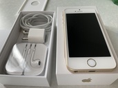 iPhonese（スマホ）の商品画像 - 査定依頼日：2020年11月15日 - 最高査定価格：3,700円