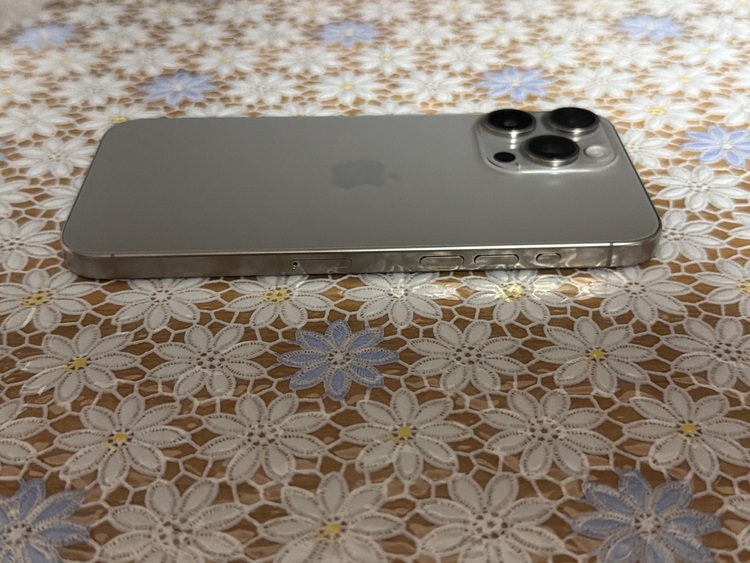 iPhone15ProMax（スマホ）の商品画像 - 査定依頼日：2025年10月6日 - 最高査定価格：100,000円