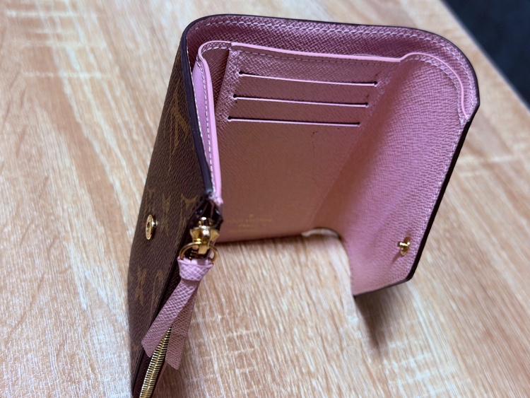 モノグラムローズ・バレリーヌ（ブランド財布・小物）の商品画像 - 査定依頼日：2025年12月8日 - 最高査定価格：100,000円