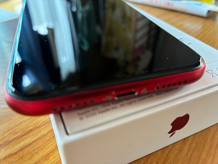 iPhone iPhone11 64GB au（スマホ）の商品画像 - 査定依頼日：2026年8月31日 - 最高査定価格：20,000円