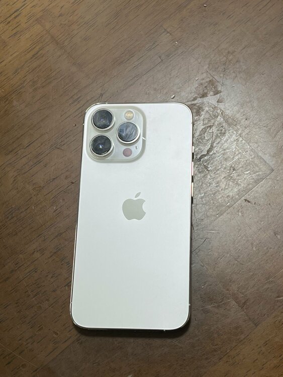 H046Q6Q5PX（スマホ）の商品画像 - 査定依頼日：2026年1月1日 - 最高査定価格：38,000円