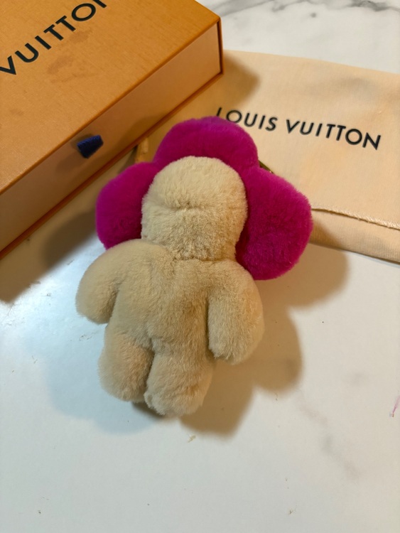 ヴィヴィエンヌ キーホルダー（ブランド財布・小物）の商品画像 - 査定依頼日：2025年11月14日 - 最高査定価格：20,000円