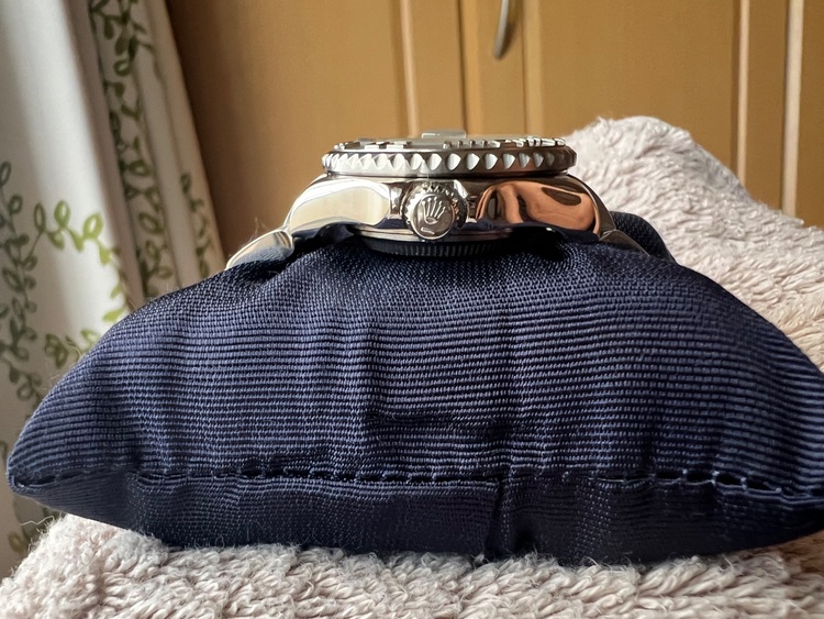 ロレックス ヨットマスター （高級時計）の商品画像 - 査定依頼日：2025年7月15日 - 最高査定価格：1,250,000円