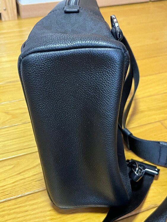 スリングバック（ブランド財布・小物）の商品画像 - 査定依頼日：2025年3月31日 - 最高査定価格：5,000円