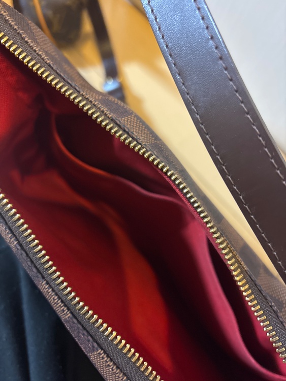 不明（ブランドバッグ）の商品画像 - 査定依頼日：2026年1月4日 - 最高査定価格：110,000円