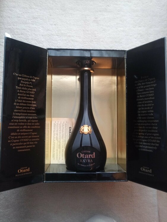 Otard EXTRA COGNAG（お酒）の商品画像 - 査定依頼日：2026年8月28日 - 最高査定価格：33,100円