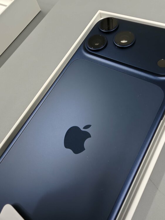 iPhone17promax（スマホ）の商品画像 - 査定依頼日：2026年8月23日 - 最高査定価格：169,000円