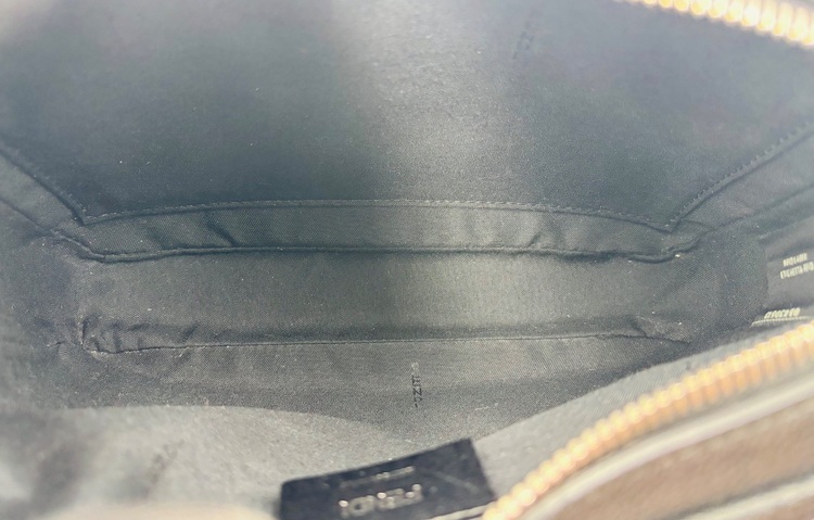 フェンディ  （ブランドバッグ）の商品画像 - 査定依頼日：2025年8月5日 - 最高査定価格：100,000円