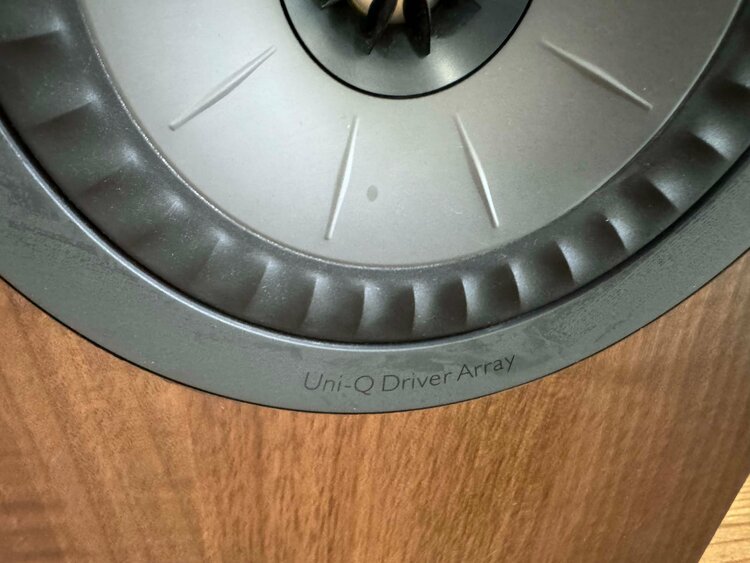 KEF Q-350（オーディオ・スピーカー）の商品画像 - 査定依頼日：2026年4月14日 - 最高査定価格：20,000円