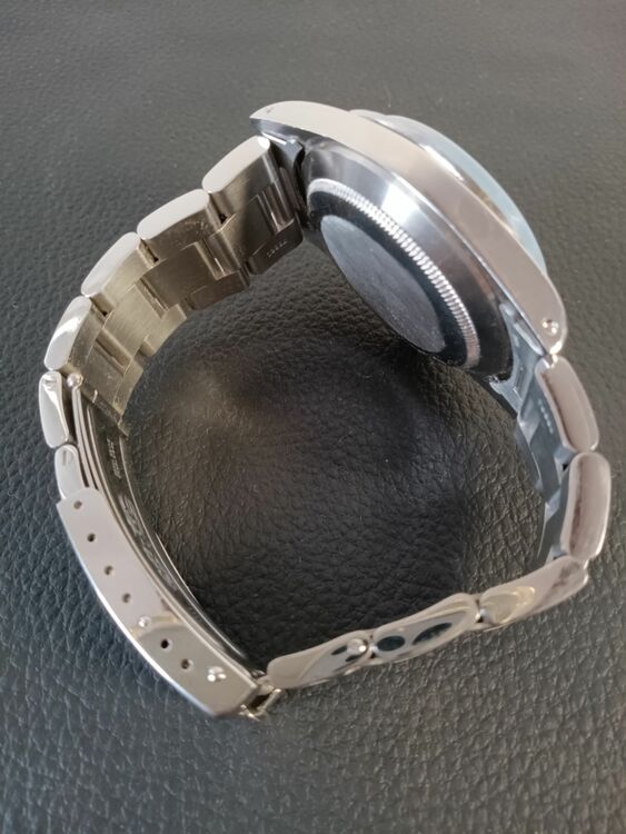 ロレックス ミルガウス 101（高級時計）の商品画像 - 査定依頼日：2025年7月8日 - 最高査定価格：5,000,000円