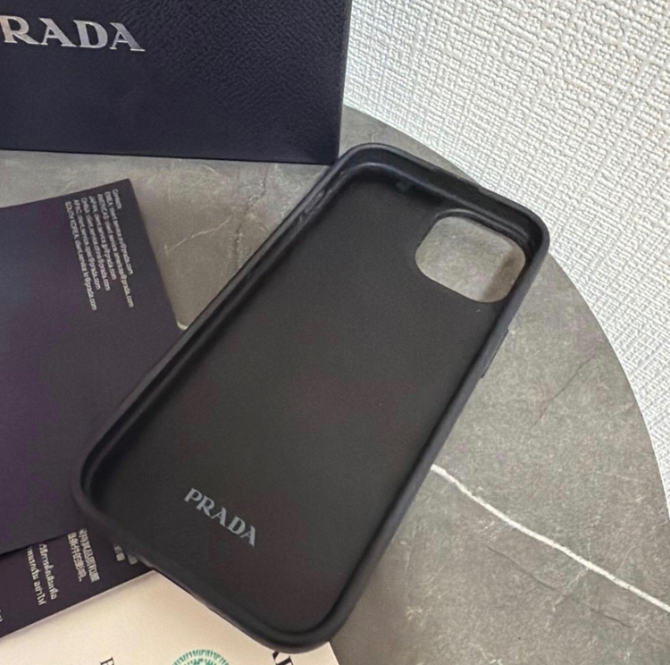 プラダ（ブランドバッグ）の商品画像 - 査定依頼日：2026年6月26日 - 最高査定価格：20,000円