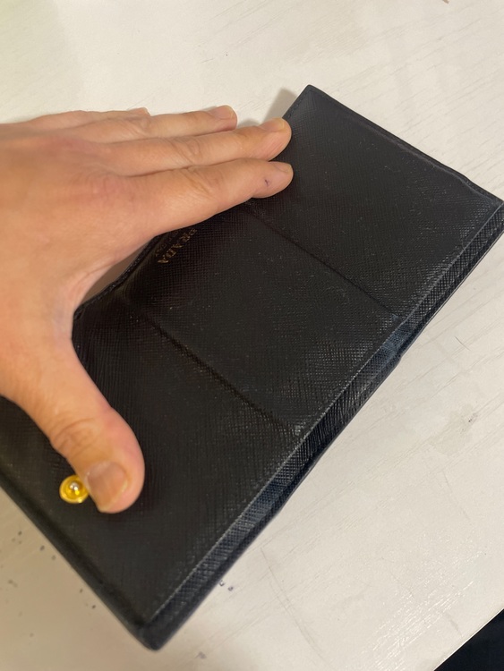 プラダ  （ブランドバッグ）の商品画像 - 査定依頼日：2025年6月3日 - 最高査定価格：25,000円