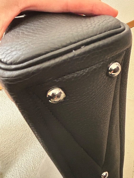 エルメス ヴィクトリア （ブランドバッグ）の商品画像 - 査定依頼日：2026年2月23日 - 最高査定価格：420,000円