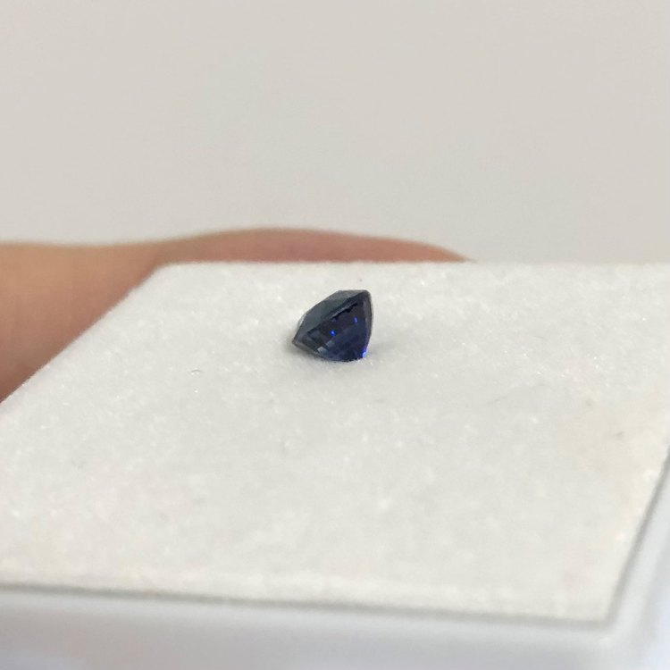 ロイヤルブルーサファイア（宝石）の商品画像 - 査定依頼日：2022年10月4日 - 最高査定価格：20,000円