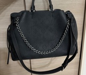 LOUIS VUITTON マヒナ ベラ トート ブラック（ブランドバッグ）の商品画像 - 査定依頼日：2026年10月7日 - 最高査定価格：350,000円