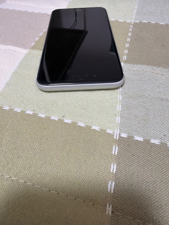 iPhone（スマホ）の商品画像 - 査定依頼日：2026年9月27日 - 最高査定価格：11,000円