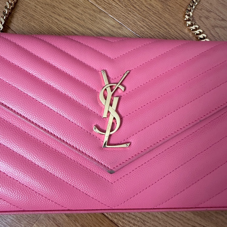 SAINT LAURENT サンローラン YSL チェーンウォレット WOC ピンク ゴールド（ブランドバッグ）の商品画像 - 査定依頼日：2026年9月21日 - 最高査定価格：80,000円