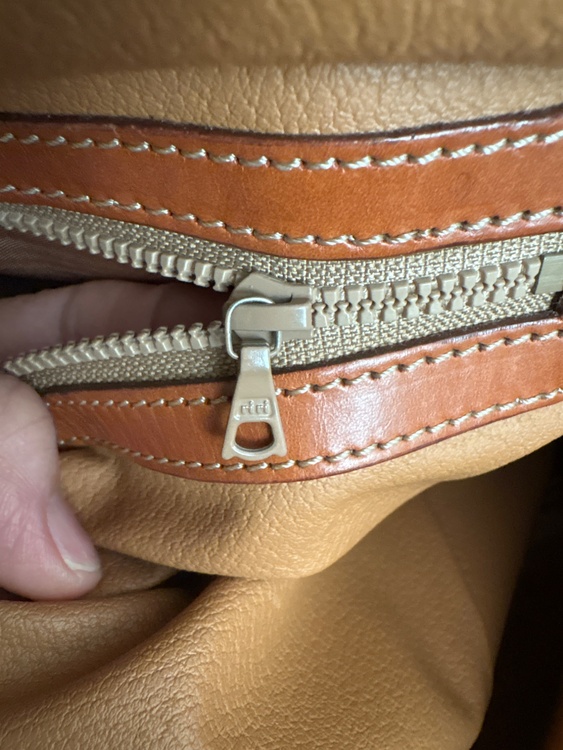 セリーヌ  （ブランドバッグ）の商品画像 - 査定依頼日：2026年2月23日 - 最高査定価格：20,000円