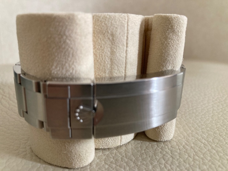 サブマリーナデイト（高級時計）の商品画像 - 査定依頼日：2026年1月22日 - 最高査定価格：1,770,000円