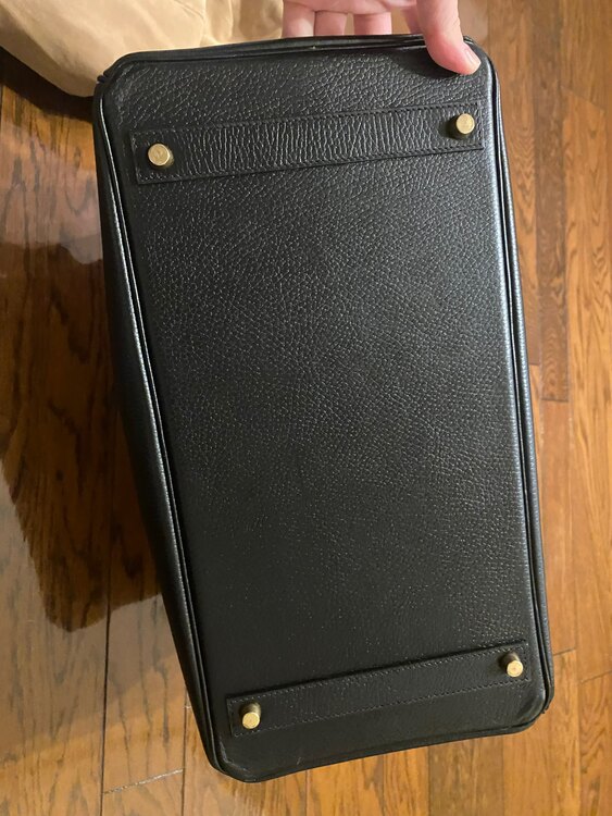 エルメス　バーキン　黒　40（ブランド財布・小物）の商品画像 - 査定依頼日：2024年11月15日 - 最高査定価格：800,000円