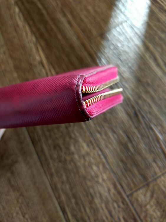 プラダ  （ブランドバッグ）の商品画像 - 査定依頼日：2025年11月11日 - 最高査定価格：10,000円