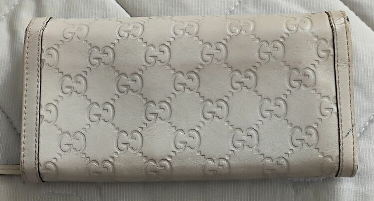 財布（ブランド財布・小物）の商品画像 - 査定依頼日：2025年7月17日 - 最高査定価格：8,000円