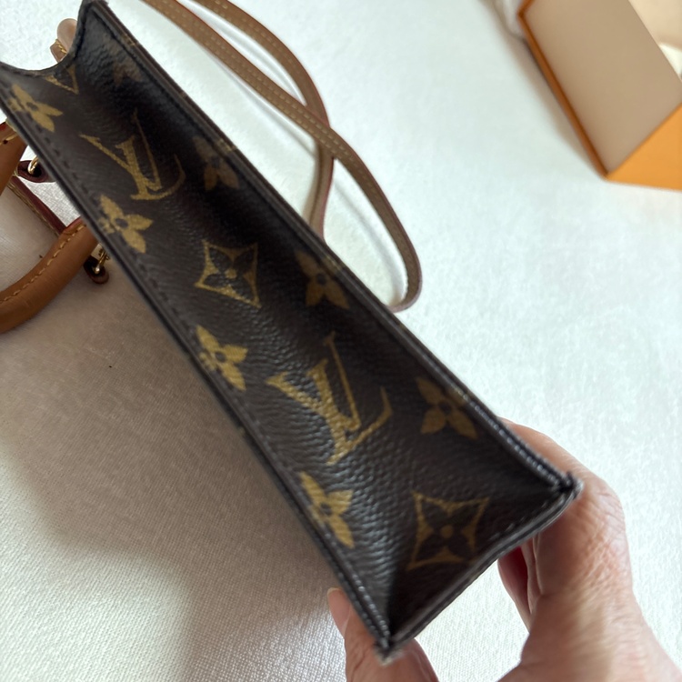 ルイヴィトン モノグラム （ブランドバッグ）の商品画像 - 査定依頼日：2026年4月22日 - 最高査定価格：100,000円