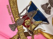 エルメス　スカーフ（ブランド財布・小物）の商品画像 - 査定依頼日：2022年12月19日 - 最高査定価格：5,000円