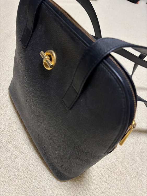 セリーヌ  （ブランドバッグ）の商品画像 - 査定依頼日：2025年11月24日 - 最高査定価格：25,000円