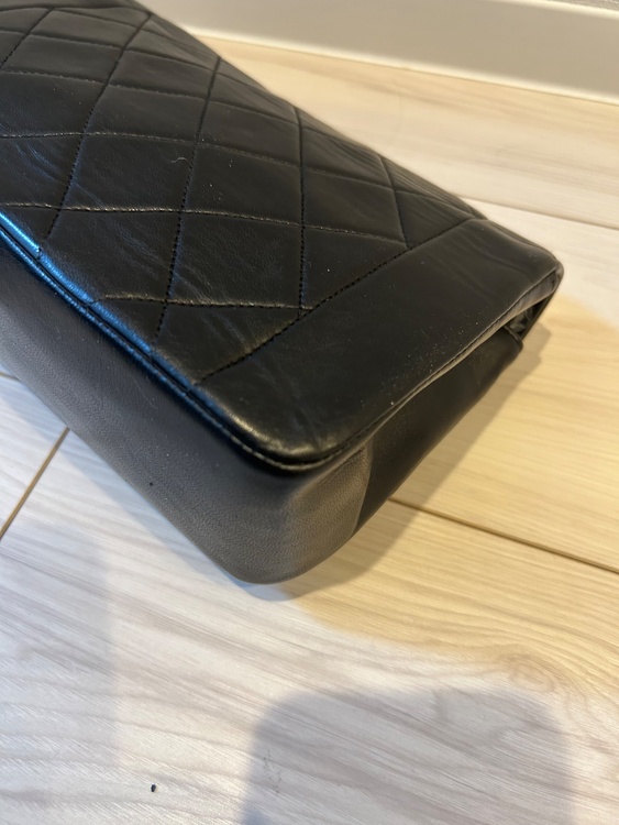 ダイアナフラップ22cm （ブランドバッグ）の商品画像 - 査定依頼日：2026年4月18日 - 最高査定価格：450,000円